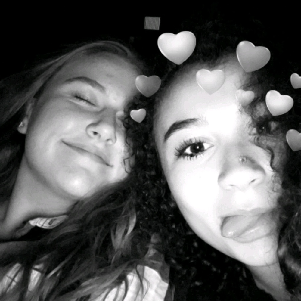 Meet your Posher, Maya